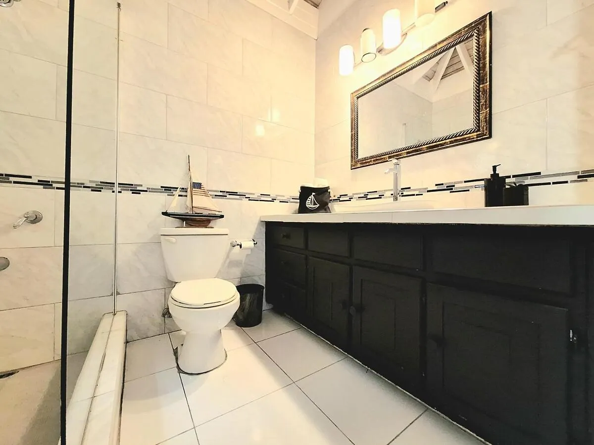 Apartament Oceanview! Walk To Town And Beach-Payment Required To Reserve Ocho Rios Jamajka